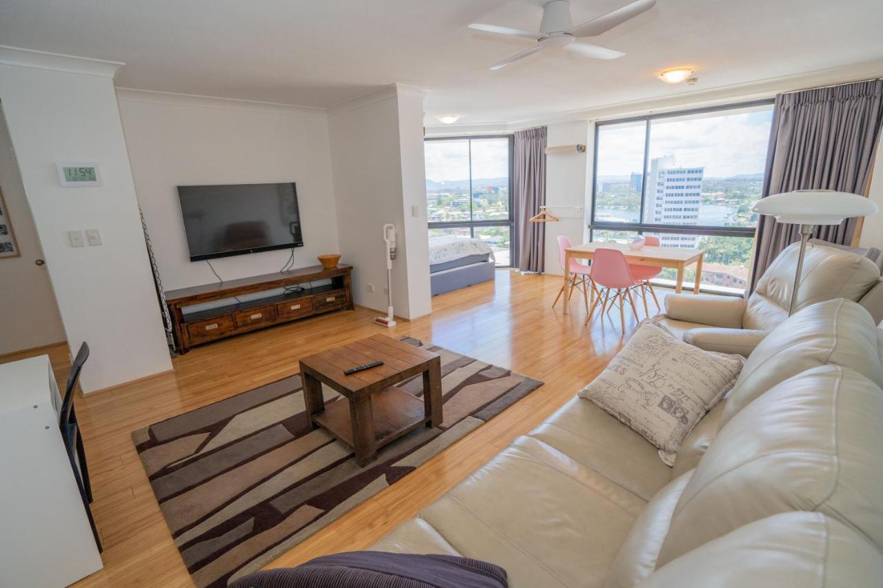 Large Surfers Paradise Apartment With Fantastic Views Gold Coast Extérieur photo